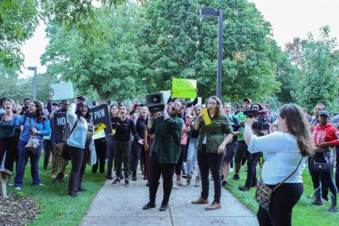 Students protested outside the university administration offices on both campuses on Oct. 1 to
show their disagreement with the proposed diploma changes.