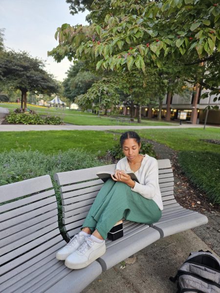 The Writing Center hosts weekly discussions for students, faculty and staff. The sessions alternate
between the Hammond and Westville campuses.